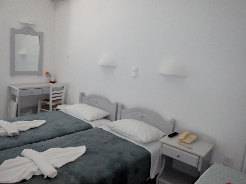 Hotel Mantalena Antiparos Town Exterior foto